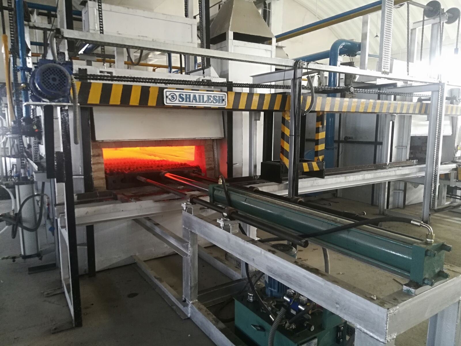Continuous isothermal furnace at COGNOVA
